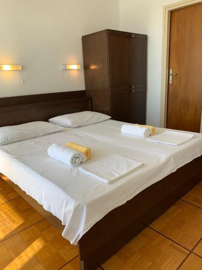 Vila Primo Hotel Primosten Ngoại thất bức ảnh